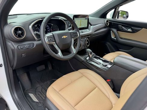 Used 2025 Chevrolet Blazer Premier w/ Driver Confidence II Package AWD/4WD image 13