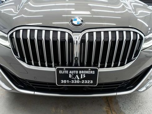 Used 2022 BMW 750i xDrive AWD/4WD image 49