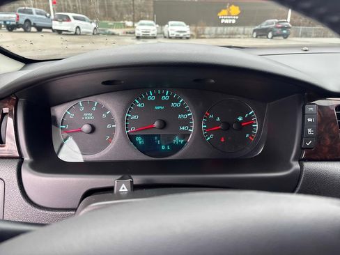 Used 2013 Chevrolet Impala LTZ image 14