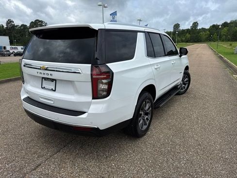 Used 2024 Chevrolet Tahoe LS RWD image 5