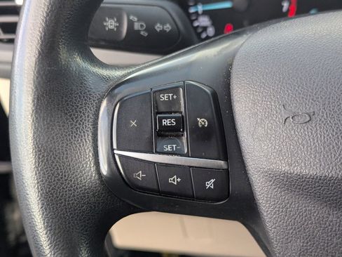 Used 2021 Ford Escape SE image 19