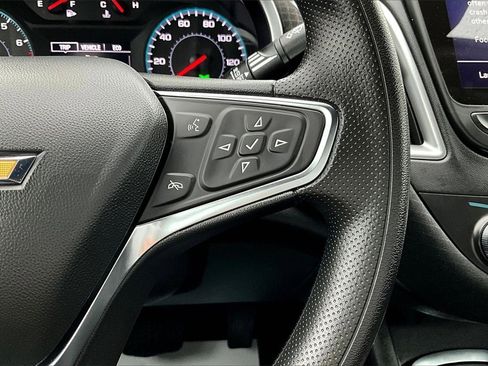 Used 2025 Chevrolet Malibu LT image 19