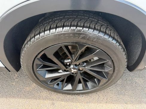 Used 2024 Mitsubishi Outlander SE AWD/4WD image 15