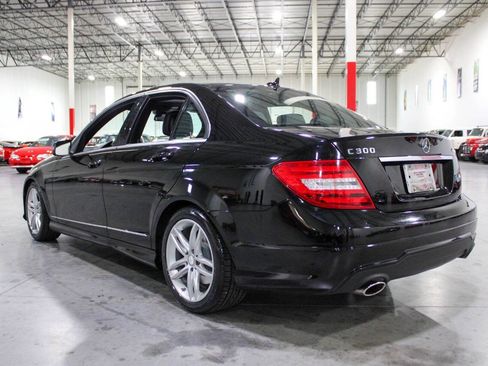 Used 2012 Mercedes-Benz C 300 4MATIC Sedan image 4