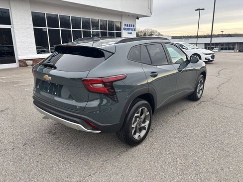 New 2026 Chevrolet Trax LT w/ Driver Confidence Package image 7