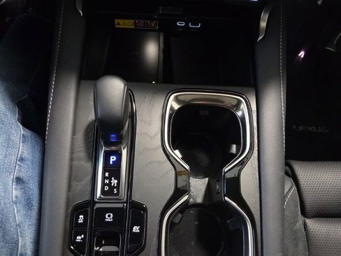 Used 2024 Lexus RX 350h image 25