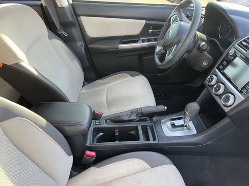 Used 2017 Subaru Crosstrek 2.0i Premium AWD/4WD image 5