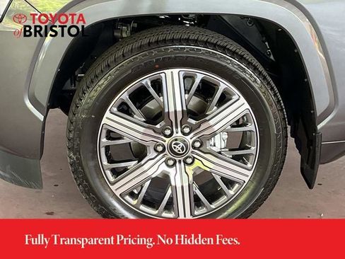 Used 2026 Toyota Sequoia Capstone AWD/4WD image 11