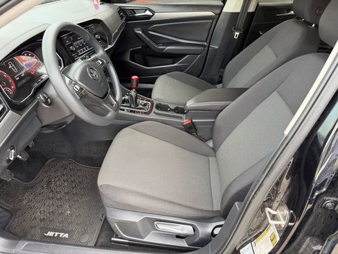 Used 2021 Volkswagen Jetta S image 8