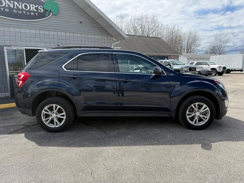 Used 2017 Chevrolet Equinox LT w/ Convenience Package AWD/4WD image 2
