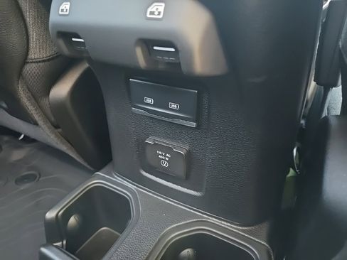 New 2025 Jeep Gladiator Rubicon w/ Safety Group image 92