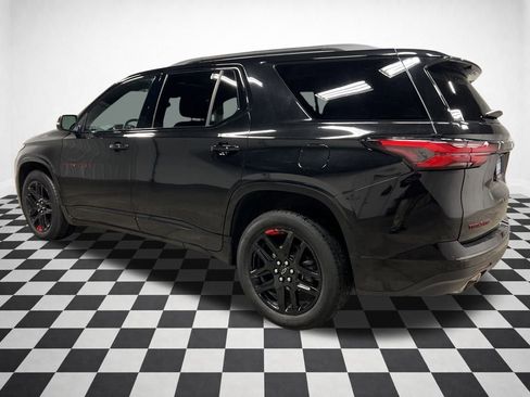 Certified 2023 Chevrolet Traverse Premier w/ Redline Edition image 3