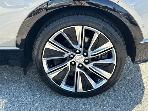 Certified 2024 Cadillac Lyriq Luxury RWD image 20