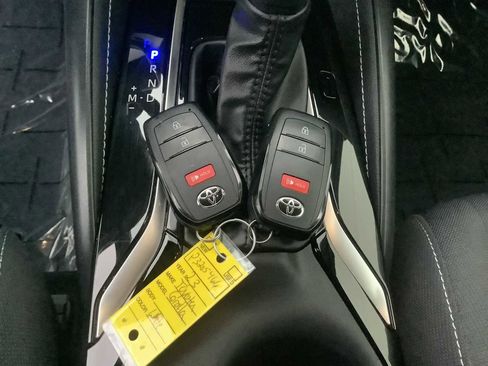 Used 2023 Toyota Corolla SE FWD image 19