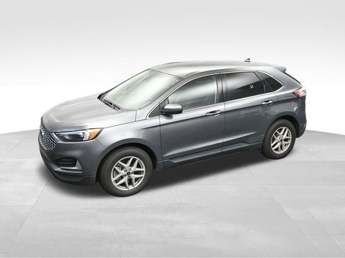 Used 2024 Ford Edge SEL image 18