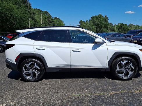 Certified 2024 Hyundai Tucson Limited AWD/4WD image 9