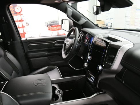 Used 2026 RAM 1500 Laramie AWD/4WD image 27