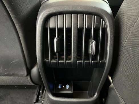 Used 2024 Hyundai Kona SEL AWD/4WD image 24