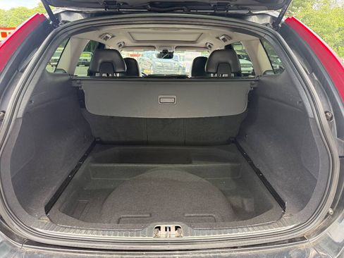 Used 2016 Volvo XC60 T5 Premier FWD image 11