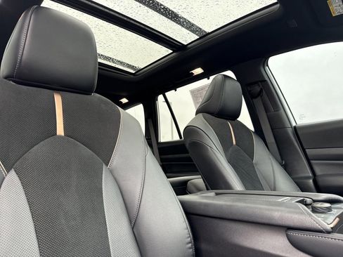 Used 2024 Toyota Grand Highlander MAX Platinum image 20