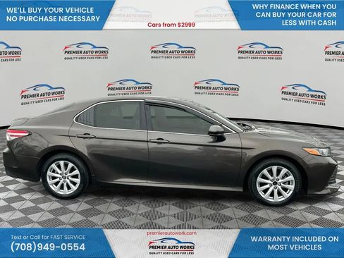 Used 2018 Toyota Camry LE image 8