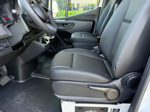 New 2025 Mercedes-Benz Sprinter 2500 image 22