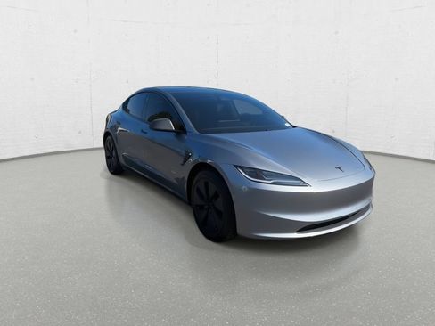Used 2026 Tesla Model 3 RWD image 2