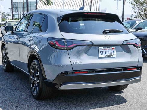 Used 2026 Honda HR-V EX-L image 4