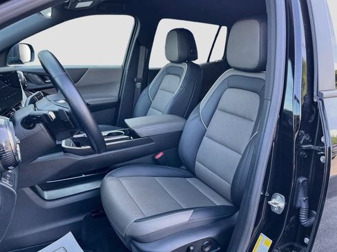 Used 2026 Chevrolet Equinox LT w/ Convenience Package II FWD image 15