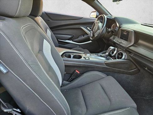 Used 2022 Chevrolet Camaro LT image 22