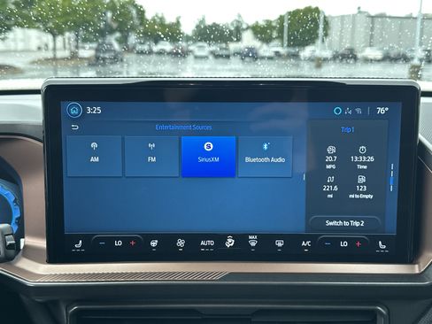 Used 2025 Ford Bronco Sport Outer Banks w/ Outer Banks Tech Package+ AWD/4WD image 23