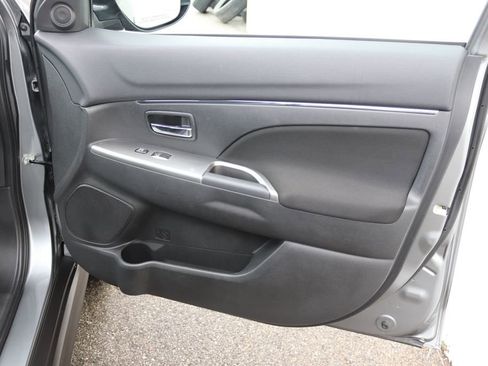 Used 2019 Mitsubishi Outlander Sport SE image 19