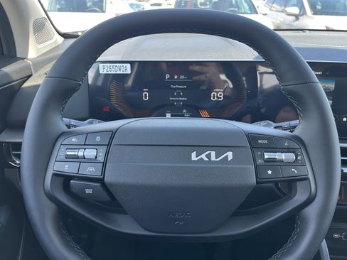 New 2026 Kia Sportage LX w/ LX Convenience Package image 9