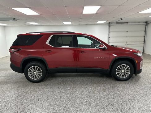 Used 2023 Chevrolet Traverse LT w/ LPO, Floor Liner Package AWD/4WD image 9