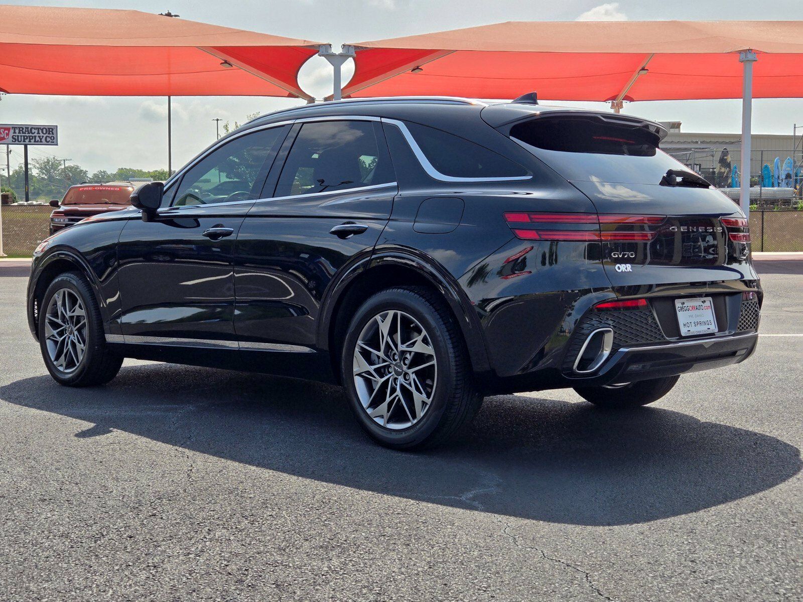 Used 2023 Genesis GV70 2.5T w/ Select Package AWD/4WD image 3