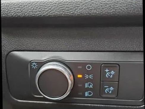 Used 2022 Ford Escape SE w/ Cold Weather Package image 18