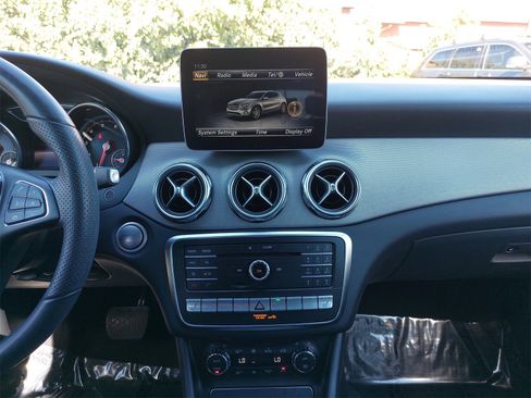 Used 2019 Mercedes-Benz GLA 250 4MATIC image 20