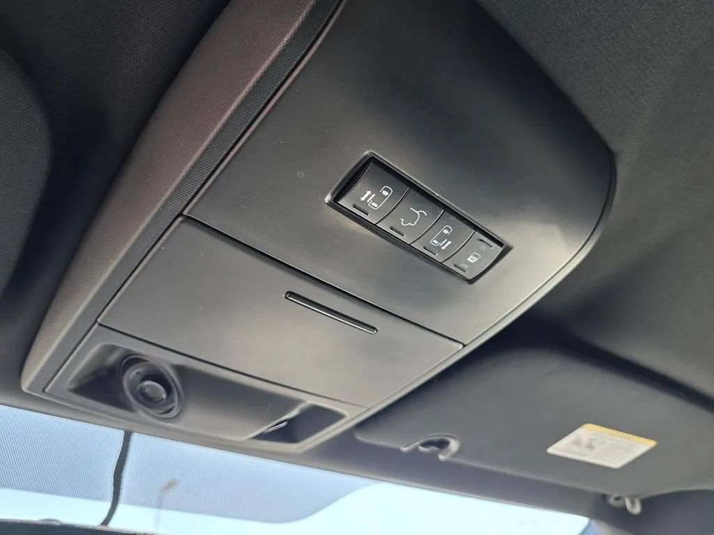 Used 2017 Dodge Grand Caravan GT FWD image 25