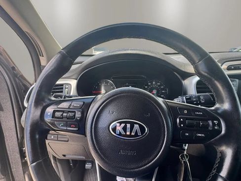 Used 2017 Kia Sorento FWD w/ LX Convenience Package image 10