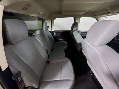 Used 2015 RAM 1500 Express AWD/4WD image 25