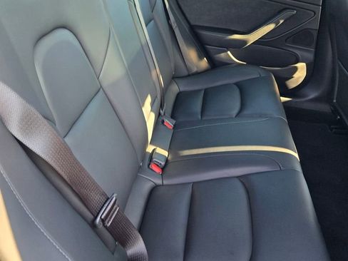 Used 2020 Tesla Model 3 Long Range image 39