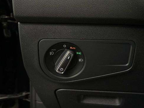 Used 2021 Volkswagen Tiguan SE R-Line image 32