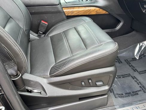 Used 2019 GMC Yukon XL Denali AWD/4WD image 9
