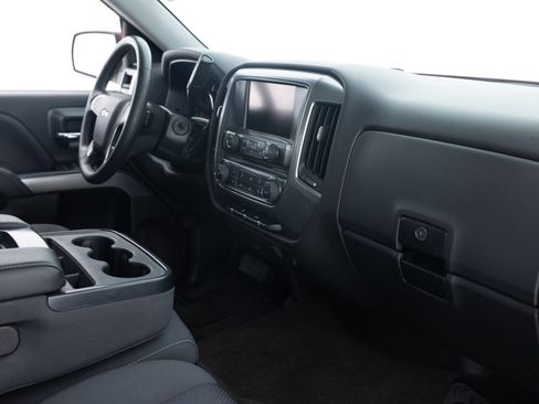 Used 2018 Chevrolet Silverado 1500 LT AWD/4WD image 29