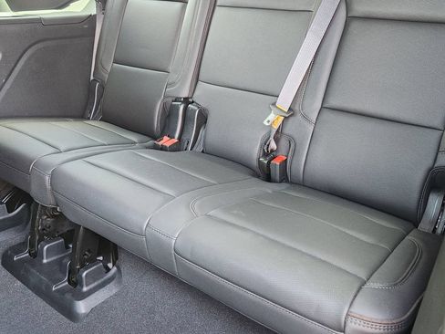 Used 2024 Chevrolet Tahoe High Country AWD/4WD image 29