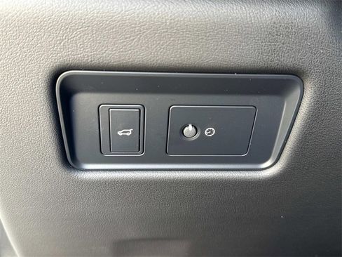 New 2026 Jaguar F-PACE R-Dynamic S image 32