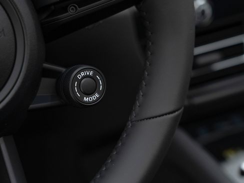 New 2025 Porsche Macan Turbo image 23