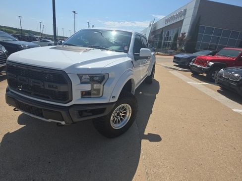 Used 2019 Ford F150 Raptor w/ Equipment Group 802A Luxury AWD/4WD image 6
