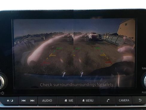 Used 2023 Nissan Rogue SV image 25