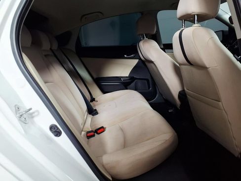 Used 2019 Honda Civic EX image 11